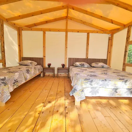 Divoto Glamping אוהל מפואר