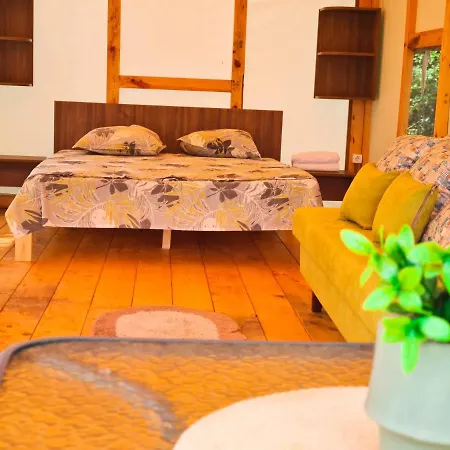 Divoto Glamping Lyxtält Baltjik